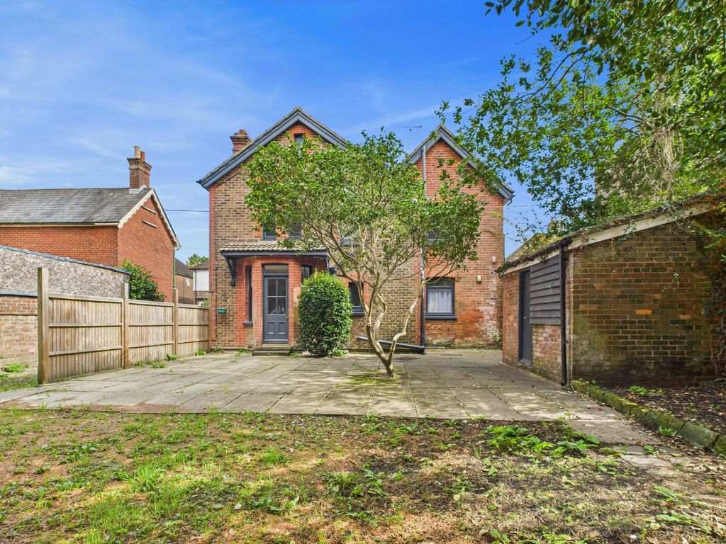 Property photo 1 of 15