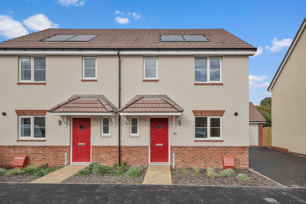 Property photo 1 of 15 20251023092432_Exeter-240-Of-351_Uivjv