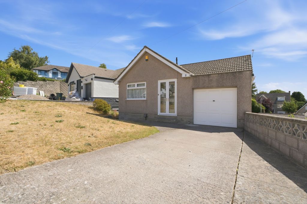 Property photo 1 of 33