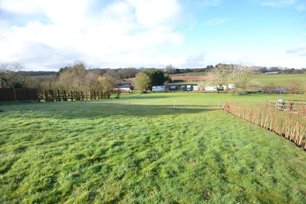 Property photo 3 of 5