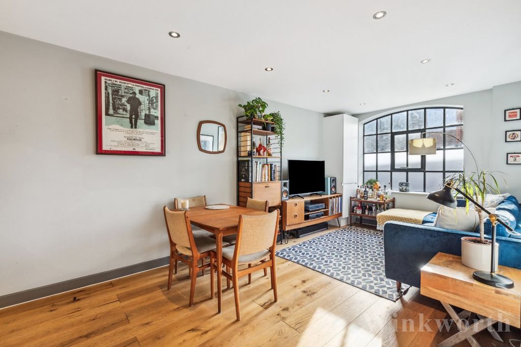 Property photo 1 of 11 Picture No. 15