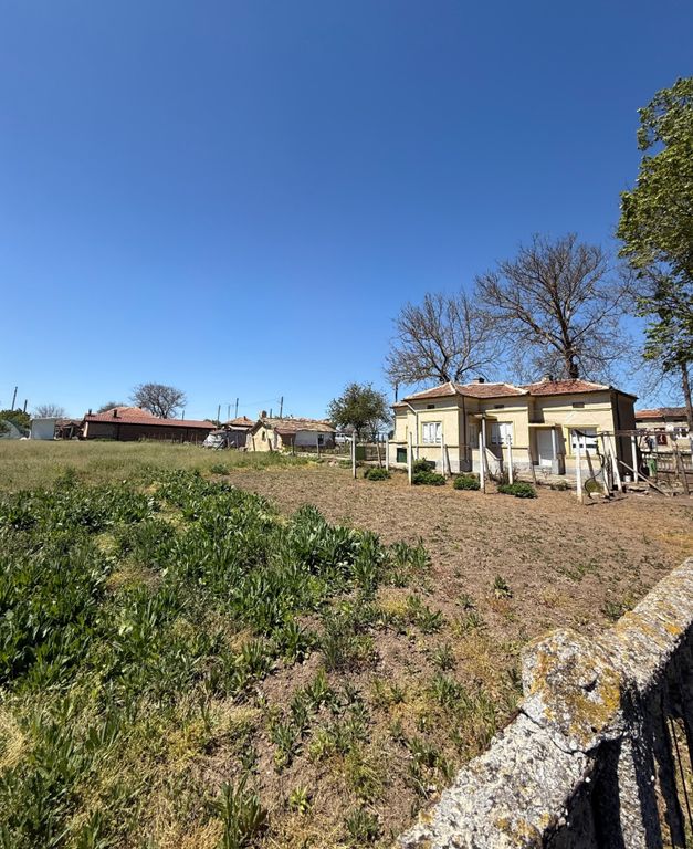 Property photo 3 of 5