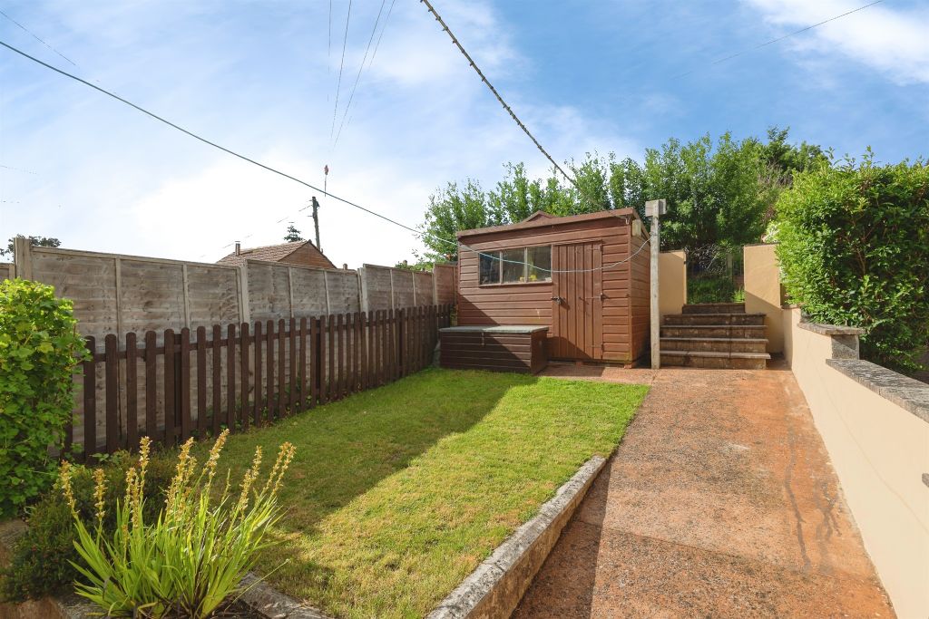 Property photo 2 of 18