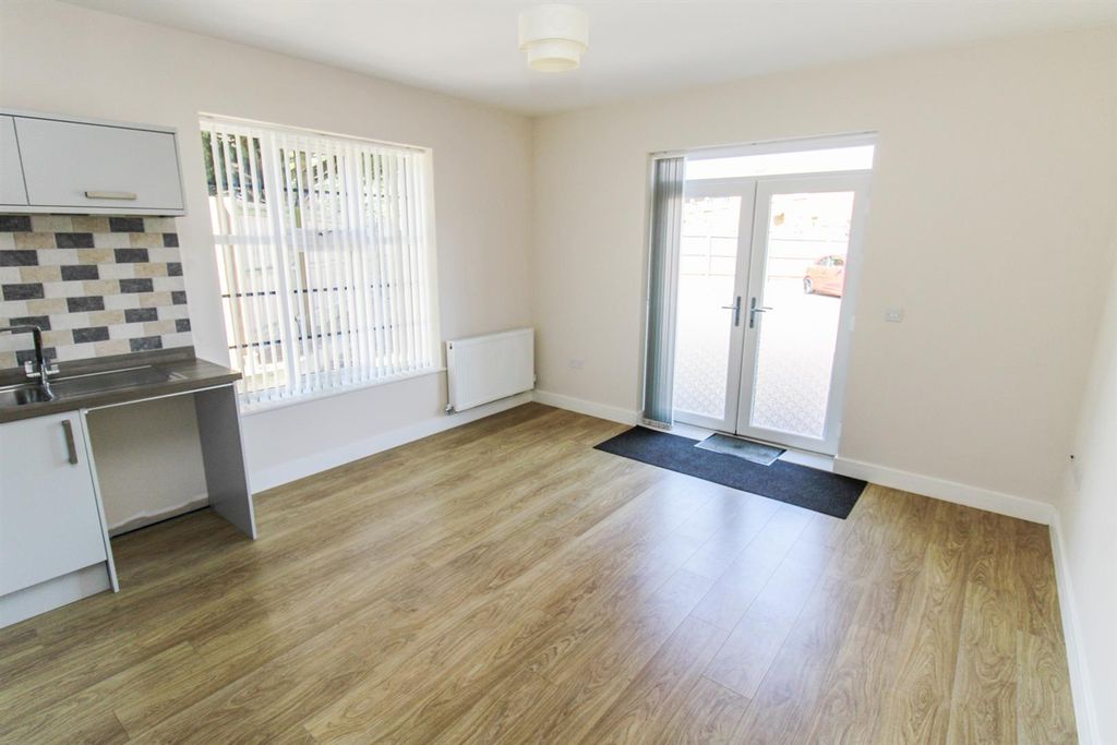 Property photo 3 of 12 Img_2742.Jpg