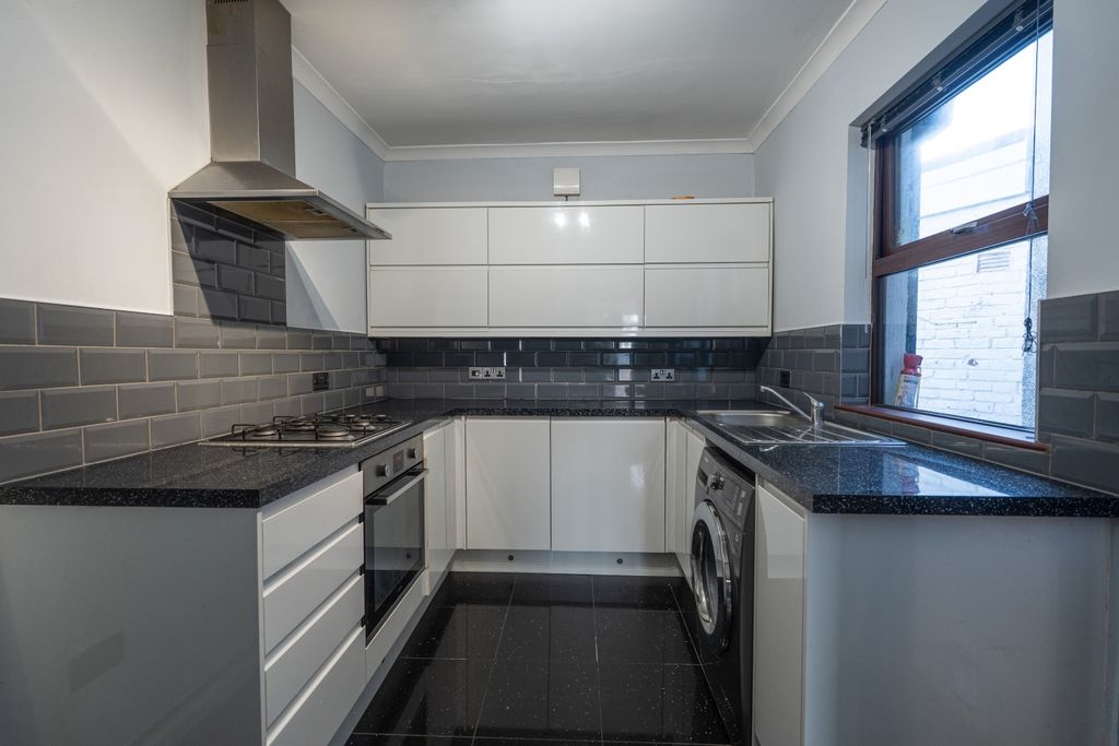 Property photo 2 of 11 Lambert Street-6