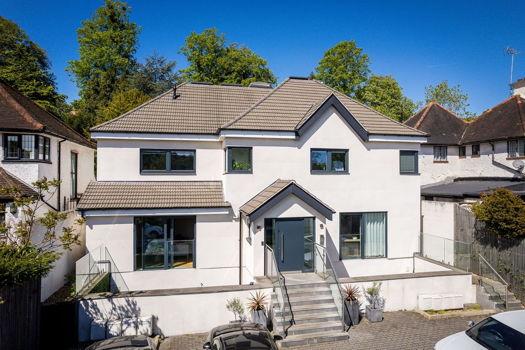 Property photo 1 of 13