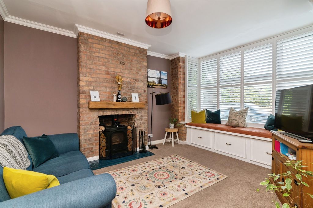 Property photo 2 of 17
