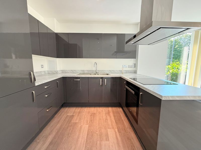 Property photo 2 of 9 Photo 6