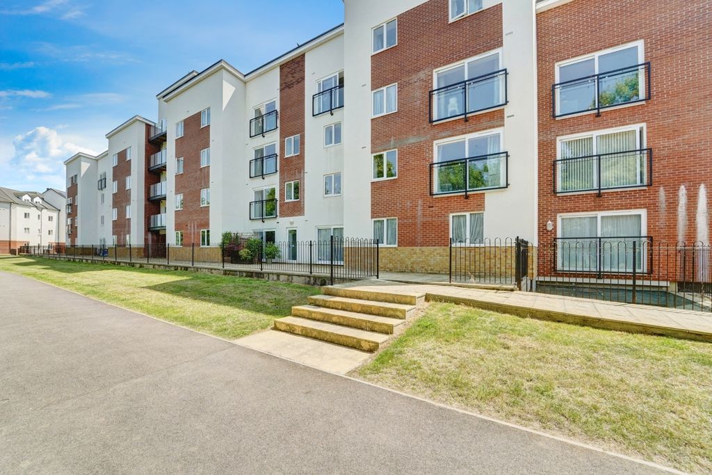 Property photo 1 of 17 Photo