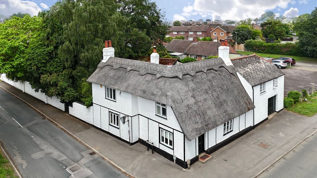 Property photo 2 of 18