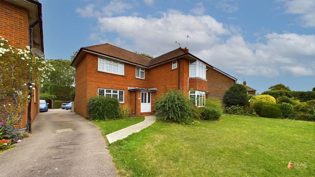 Property photo 1 of 9