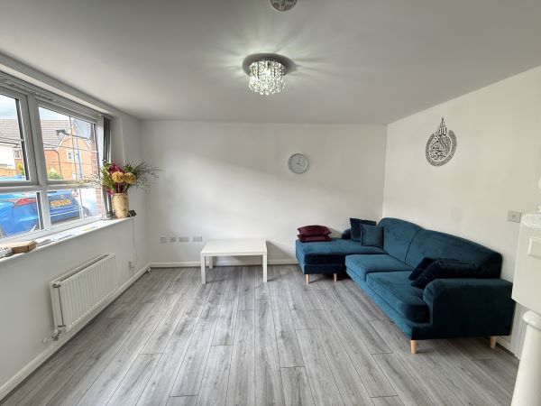 Property photo 2 of 9