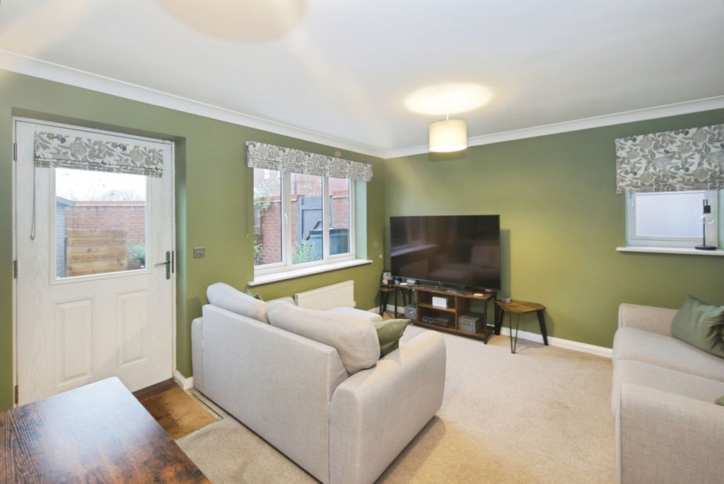 Property photo 2 of 15 Pbox-Img.Jpg