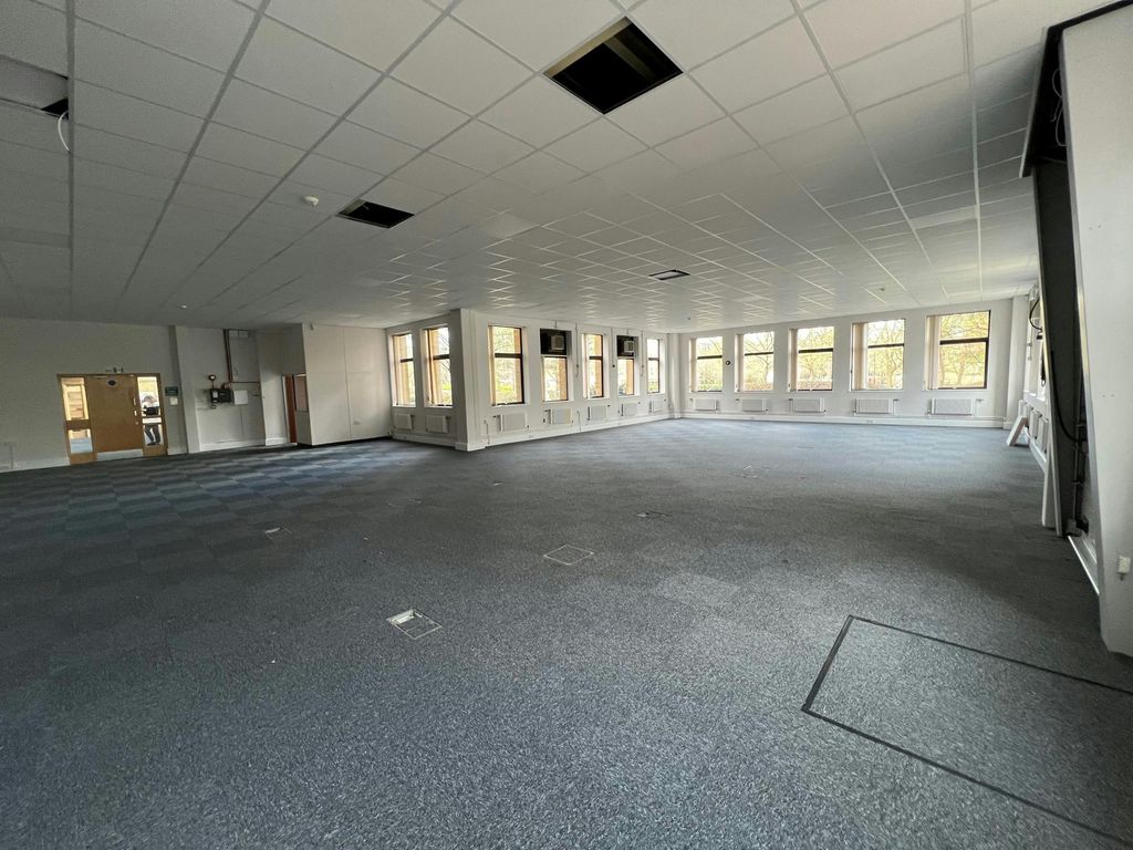 Property photo 3 of 5 Unit 1 Westwood House  Int 2.Jpg