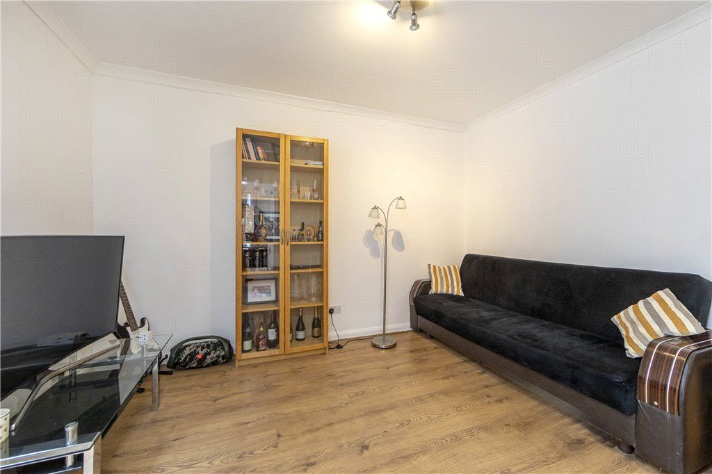Property photo 3 of 8 Picture No. 07