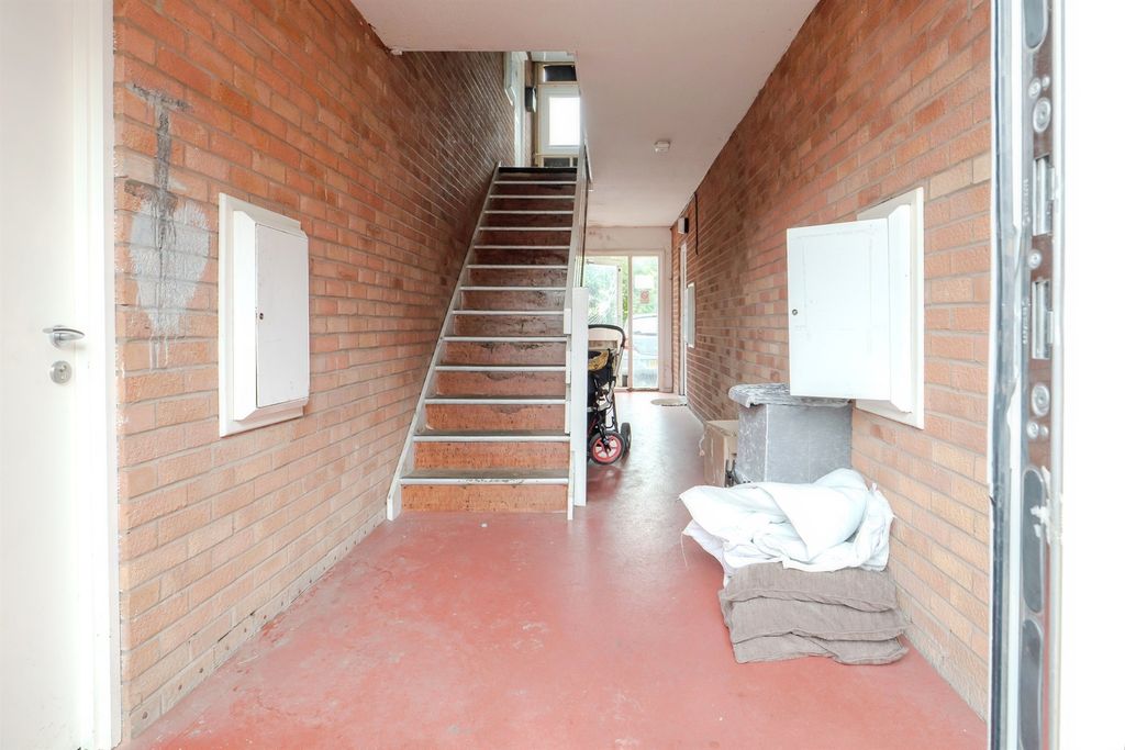 Additional image 15 of Studio for saleBarnsdale Road, Leicester LE4
