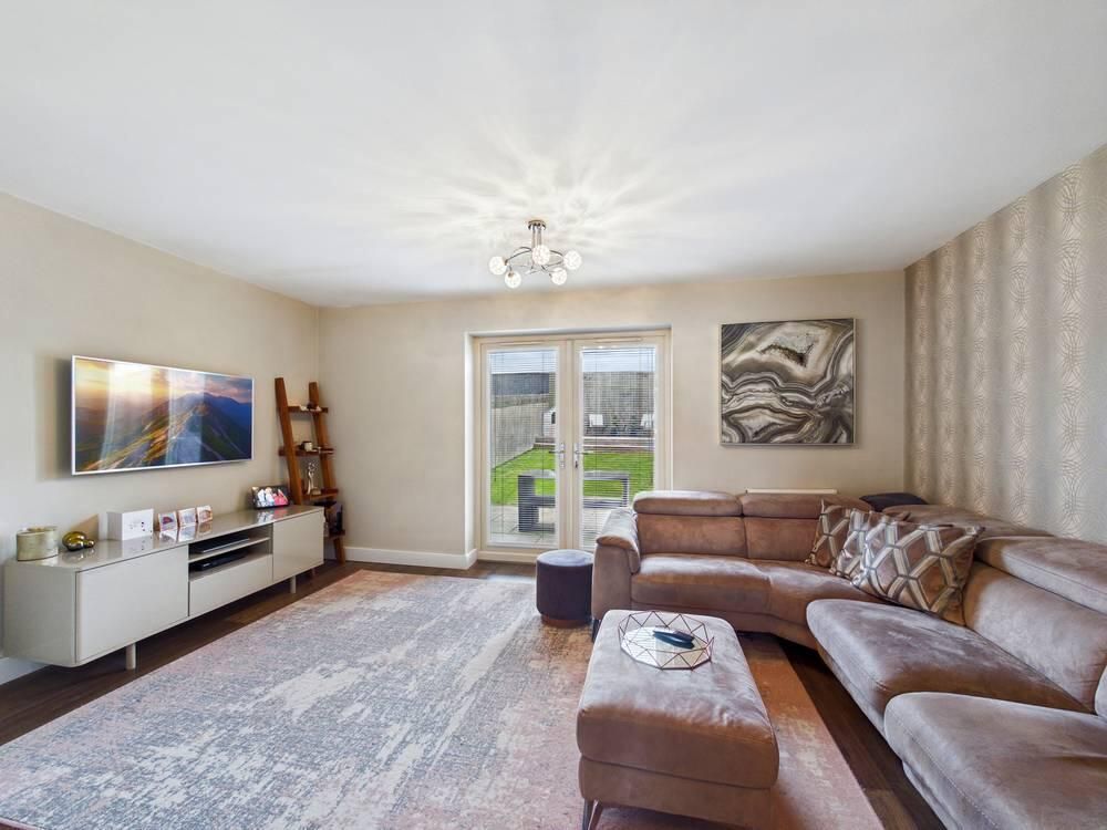 Property photo 2 of 14 Living Room