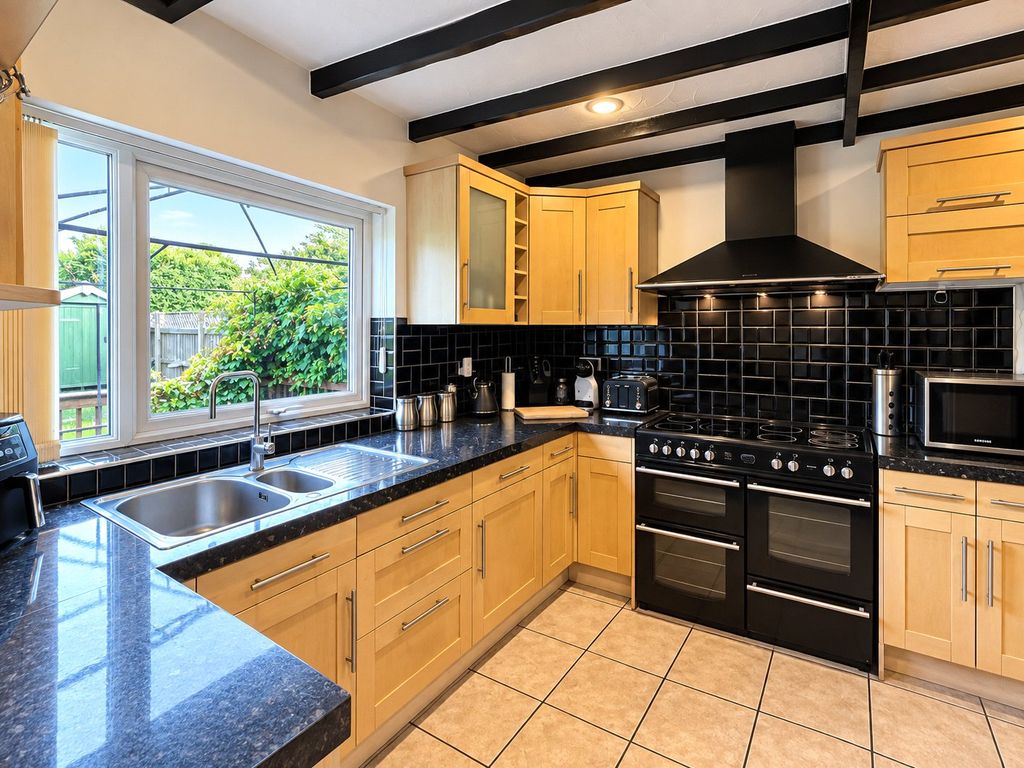 Property photo 2 of 19 Picture No. 04