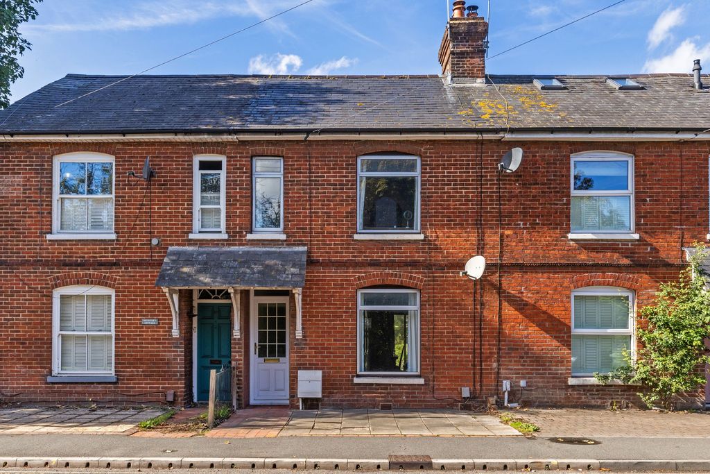 Property photo 1 of 11