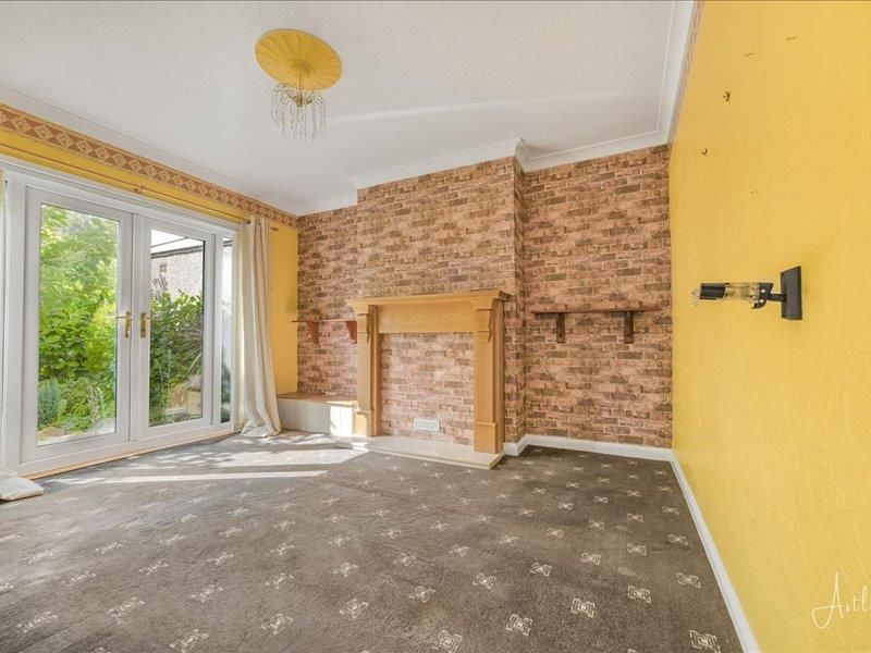 Property photo 2 of 23 Rear Reception Room