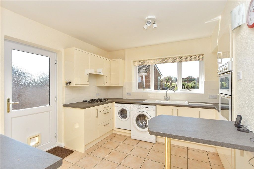 Property photo 2 of 12 Kitchen/ Breakfast Room