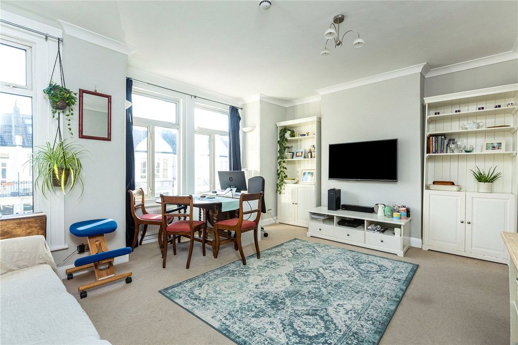 Property photo 1 of 13 Picture No. 12