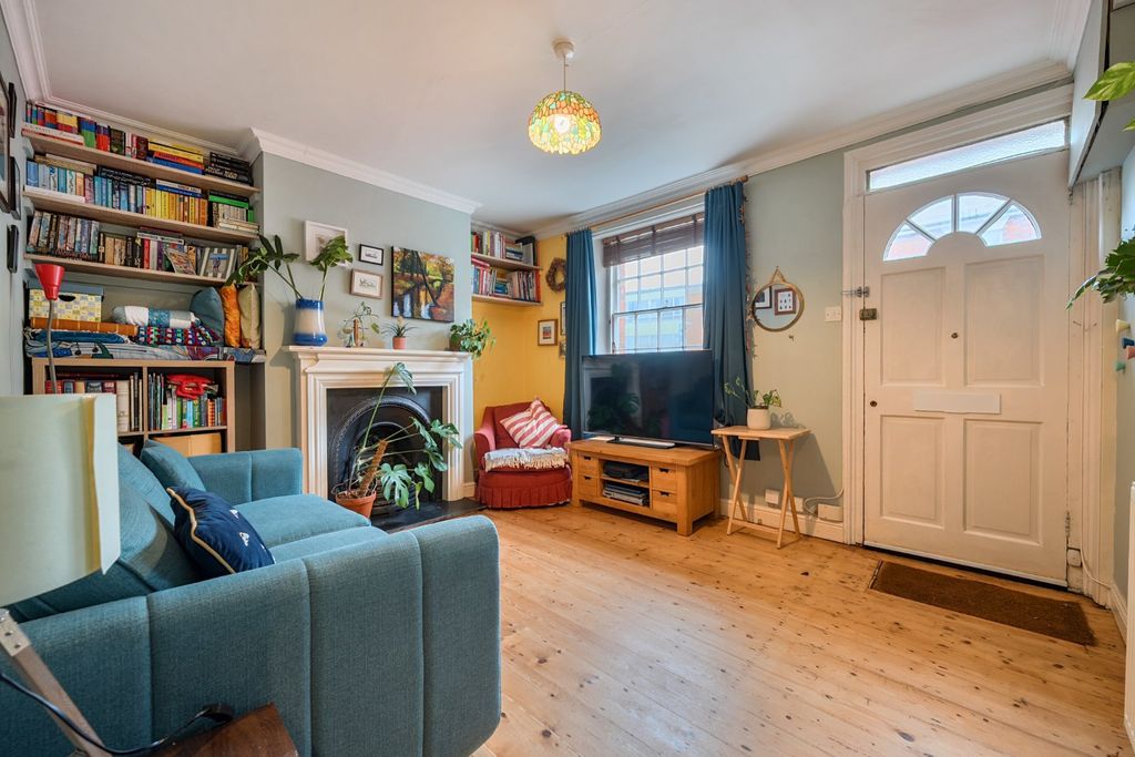 Property photo 3 of 8 Picture No. 29