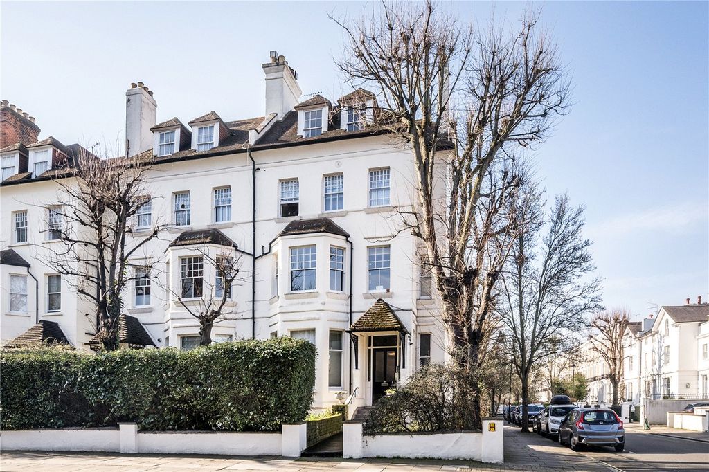 Property photo 3 of 12 Picture No. 02