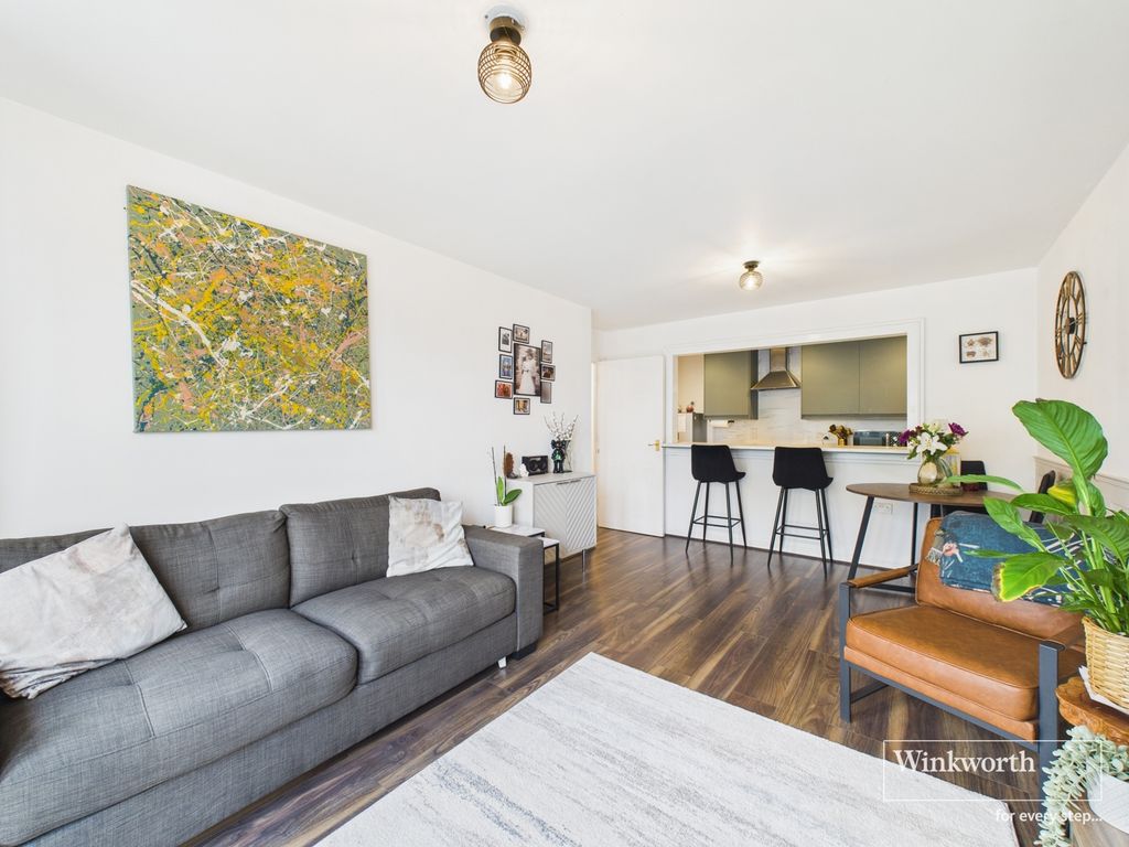 Property photo 3 of 10 Open Plan Living