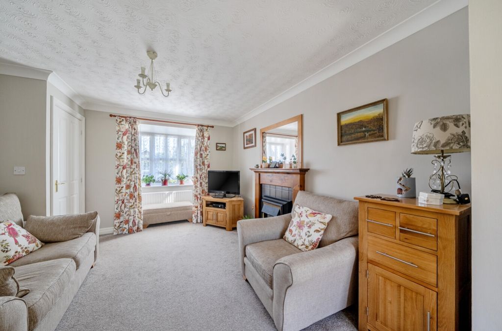 Property photo 2 of 27 1512510-1-6A8d9Fb253A0E