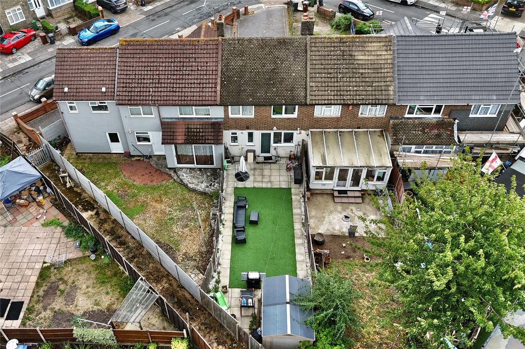 Property photo 2 of 18 Picture No. 04