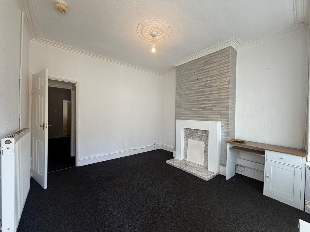 Property photo 2 of 9 Image