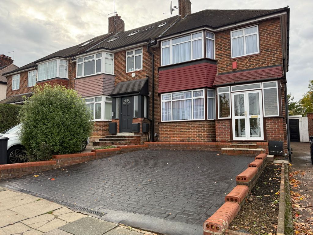 Property photo 1 of 21