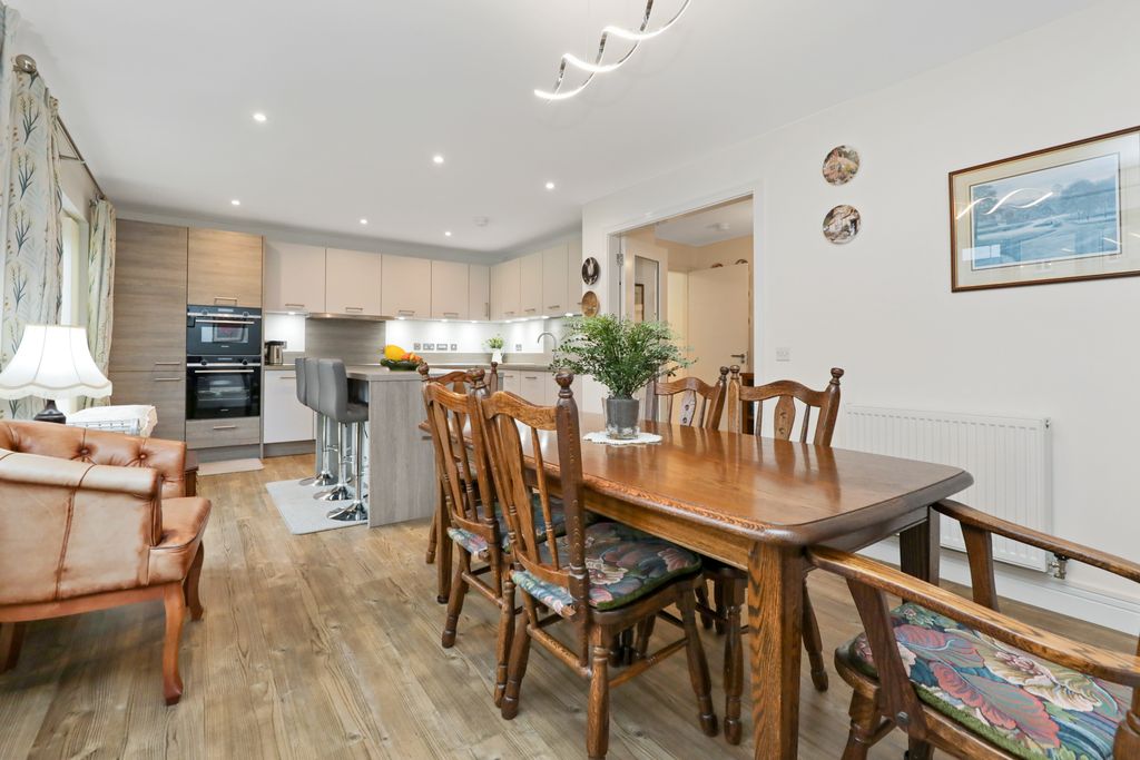 Property photo 2 of 31 Property Image 2