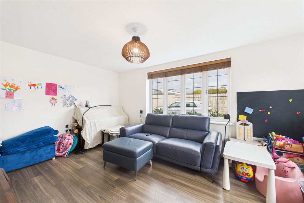 Property photo 2 of 9 Picture No. 06