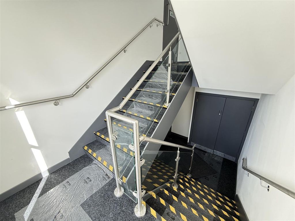 Property photo 3 of 14 Front Block And Back Brickstone -11.Jpg