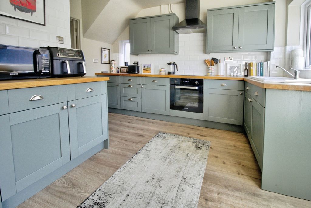 Property photo 3 of 13 Dbaab48F-5Ar7