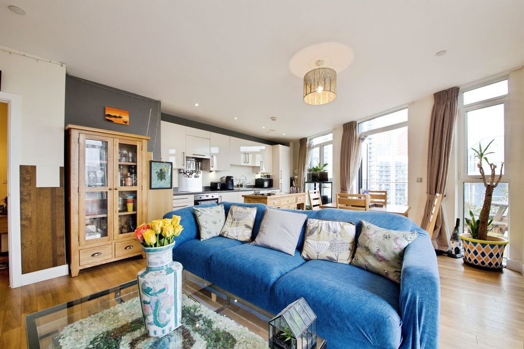 Property photo 1 of 5