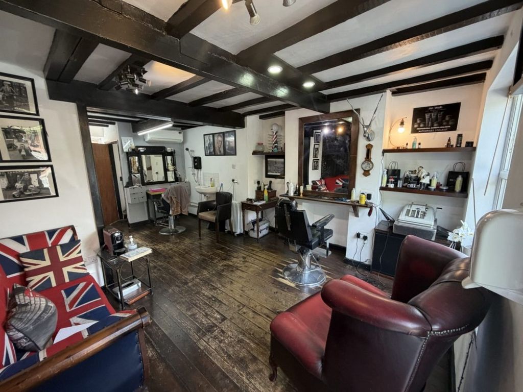 Property photo 2 of 4