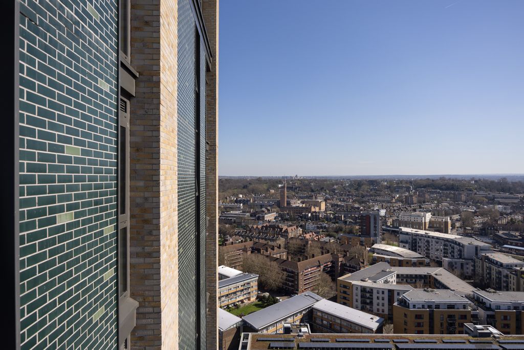 Property photo 2 of 20 View