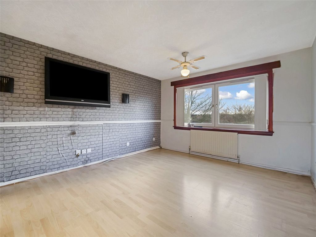 Property photo 2 of 21 Picture No. 06