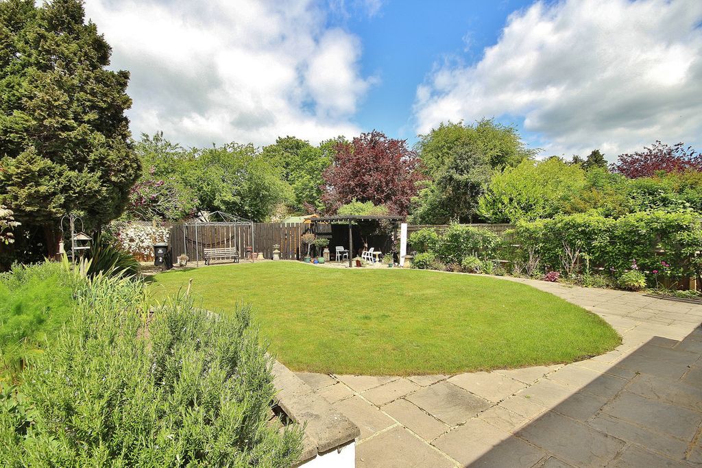 Property photo 3 of 16
