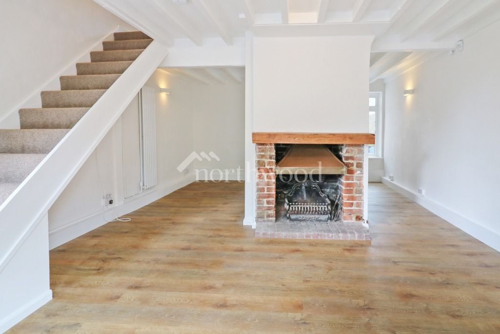 Property photo 2 of 35