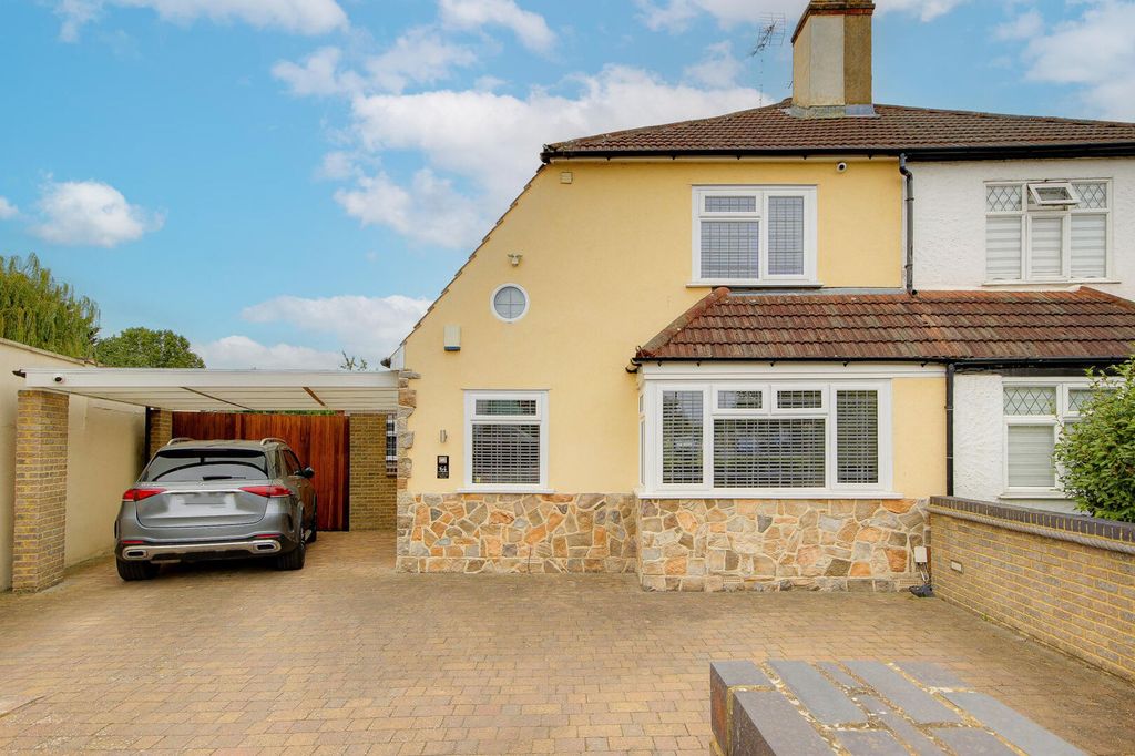 Property photo 1 of 33