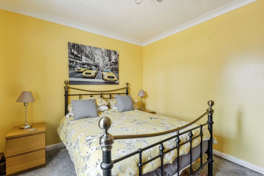 Property photo 3 of 35 Pbox-Img.Jpg
