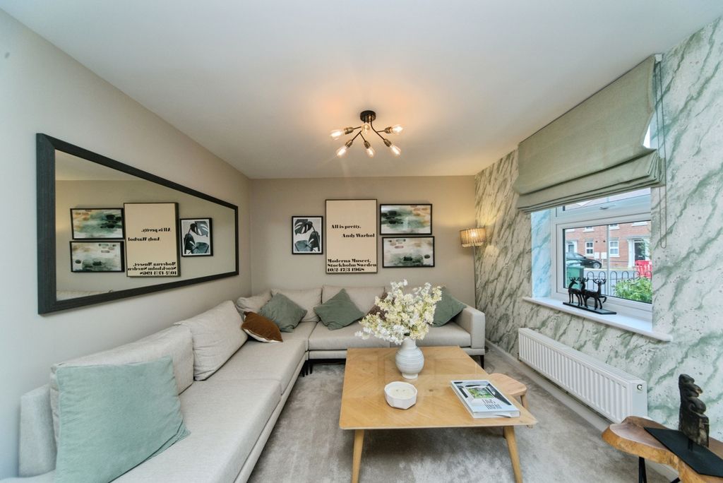 Property photo 2 of 20 Photo