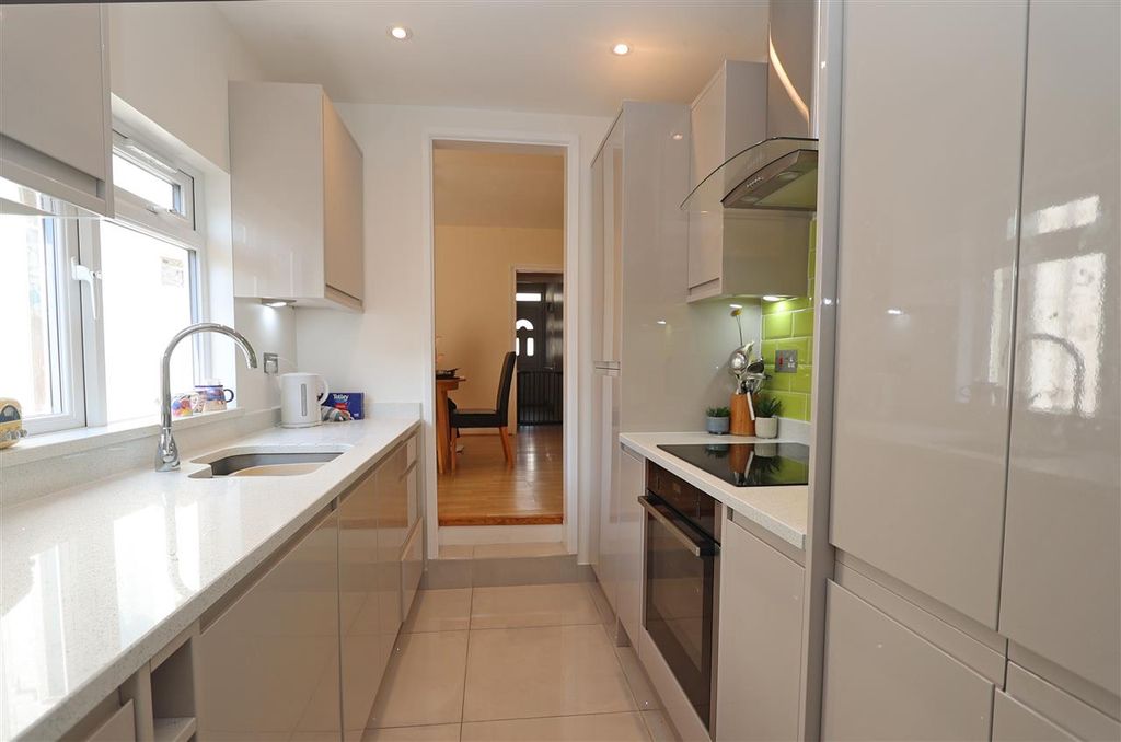 Property photo 2 of 13 Kitchen