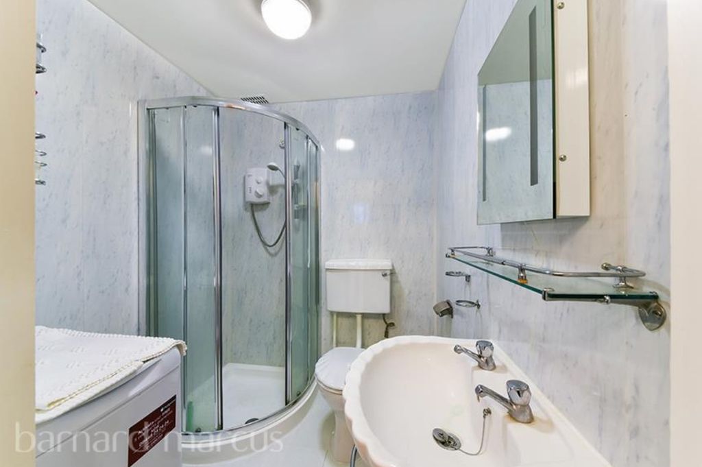 Property photo 1 of 5 Bathroom