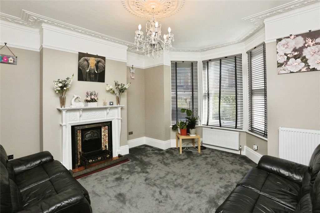 Property photo 2 of 19 Picture No. 01