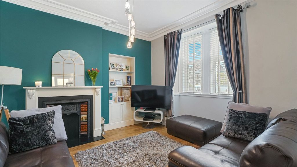 Property photo 2 of 21 Picture No. 02